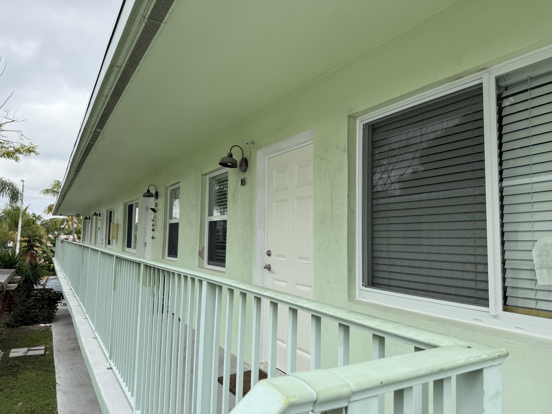 1122 North H Street - 16