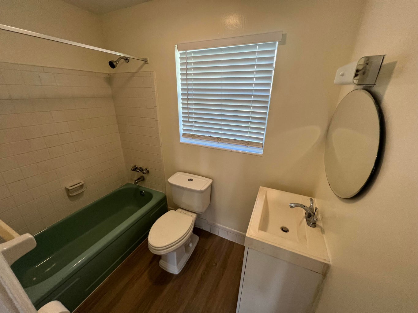 1150 W Blue Heron, Unit 7